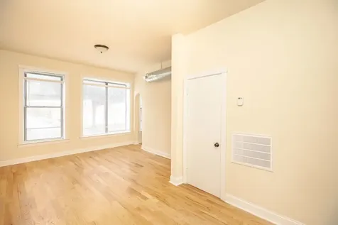 262 West 26th Street Chicago IL 60616
