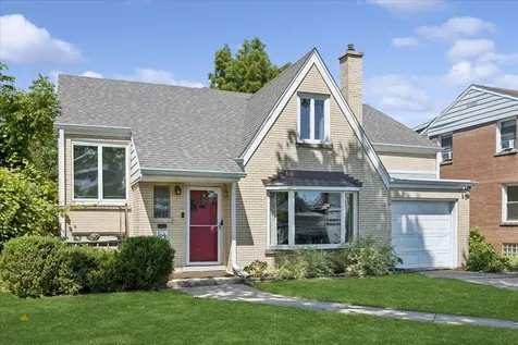 1646 Portsmouth Avenue Westchester IL 60154