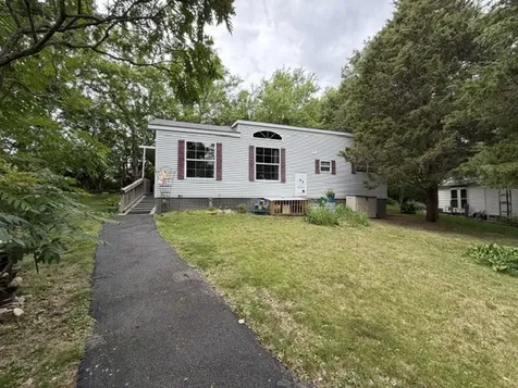 2795 East 28th Lot 565 Road Seneca IL 61360