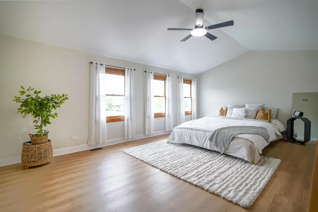 9323 Sunrise Lane Orland Park IL 60462