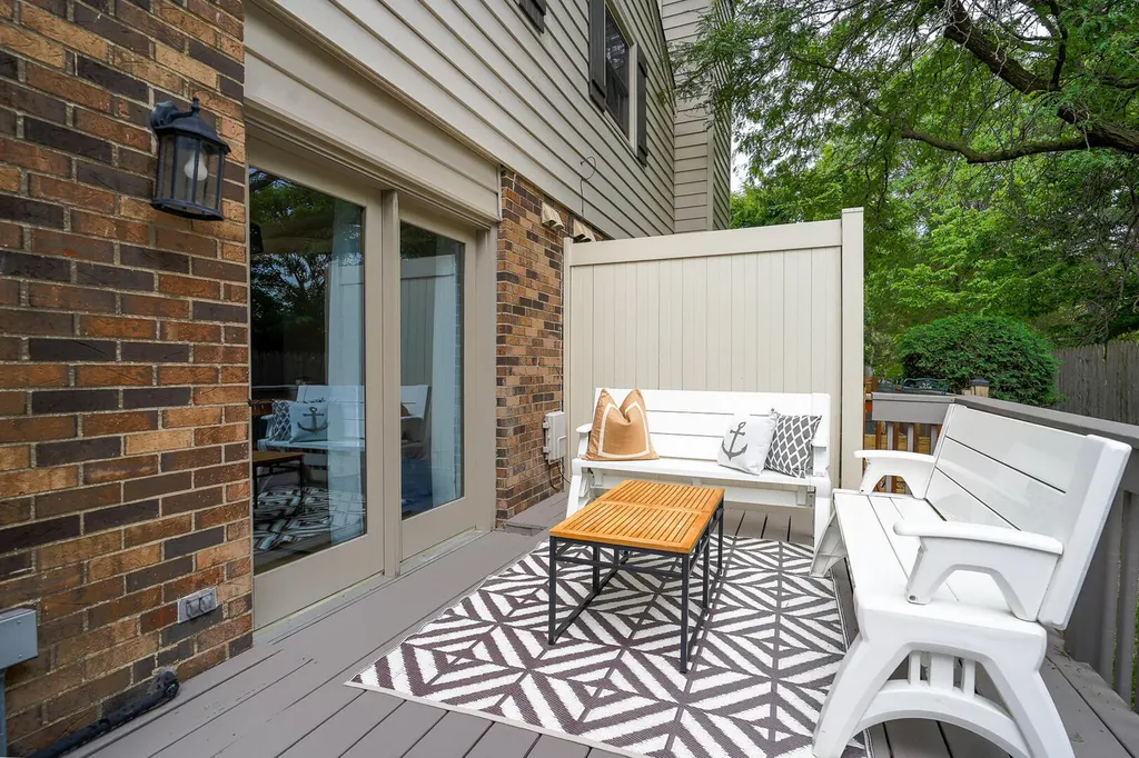 9323 Sunrise Lane Orland Park IL 60462
