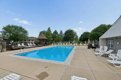1810 Kerrybrook Court Sycamore IL 60178