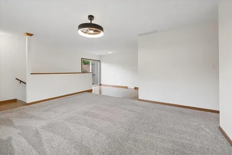 1810 Kerrybrook Court Sycamore IL 60178