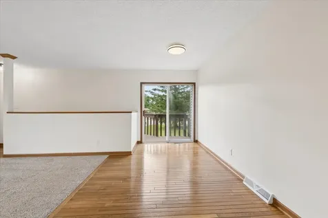 1810 Kerrybrook Court Sycamore IL 60178