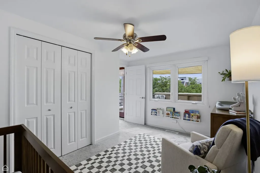2740 North Wayne Avenue Chicago IL 60614