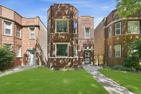 9015 South Muskegon Avenue Chicago IL 60617
