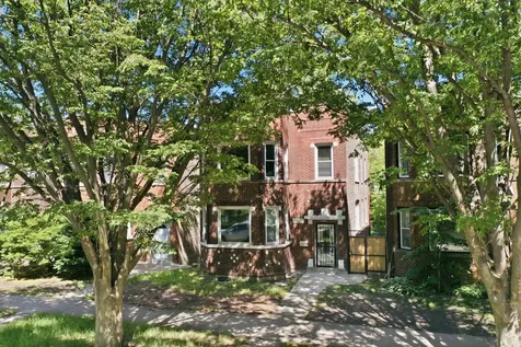 9015 South Muskegon Avenue Chicago IL 60617
