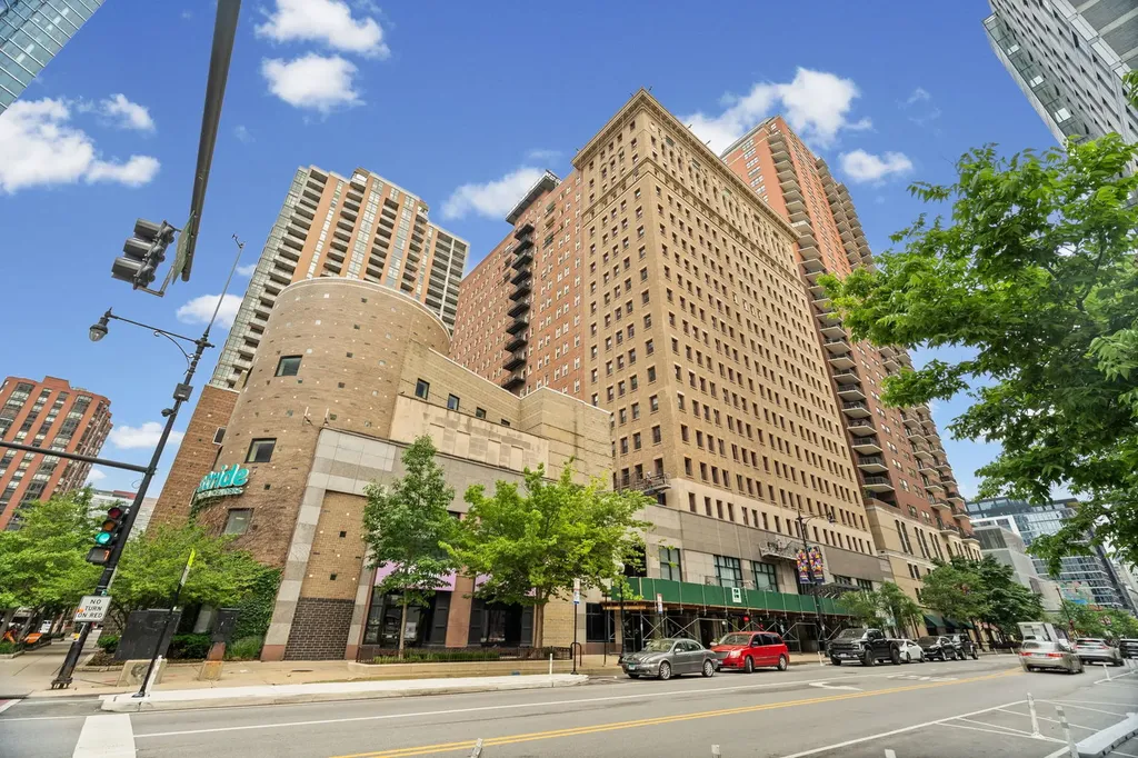 40 East 9th Street Chicago IL 60605