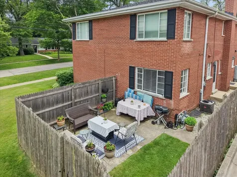 40 South Maywood Road Lake Forest IL 60045