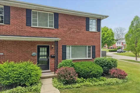 40 South Maywood Road Lake Forest IL 60045