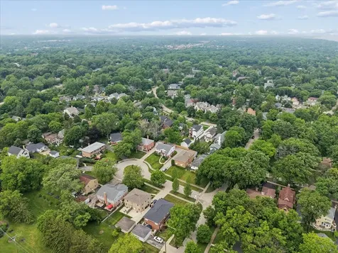 40 South Maywood Road Lake Forest IL 60045