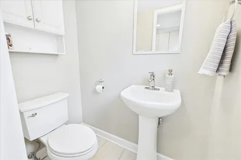 40 South Maywood Road Lake Forest IL 60045