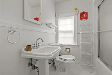 423 Pleasant Avenue Highland Park IL 60035