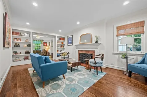 423 Pleasant Avenue Highland Park IL 60035