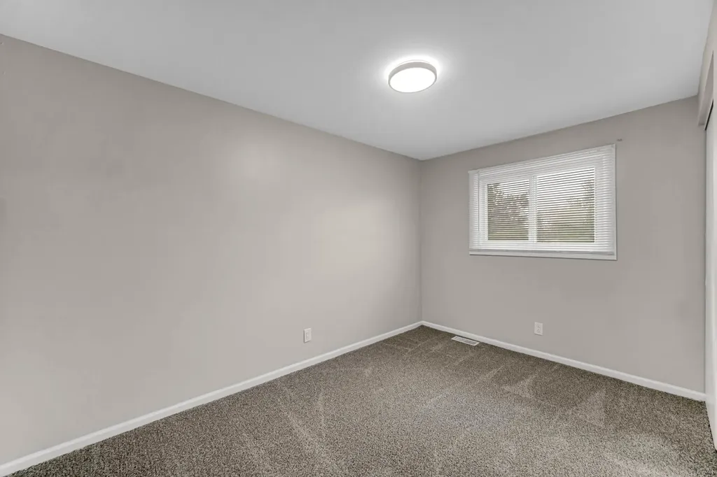 451 Yorkshire Square Bolingbrook IL 60440