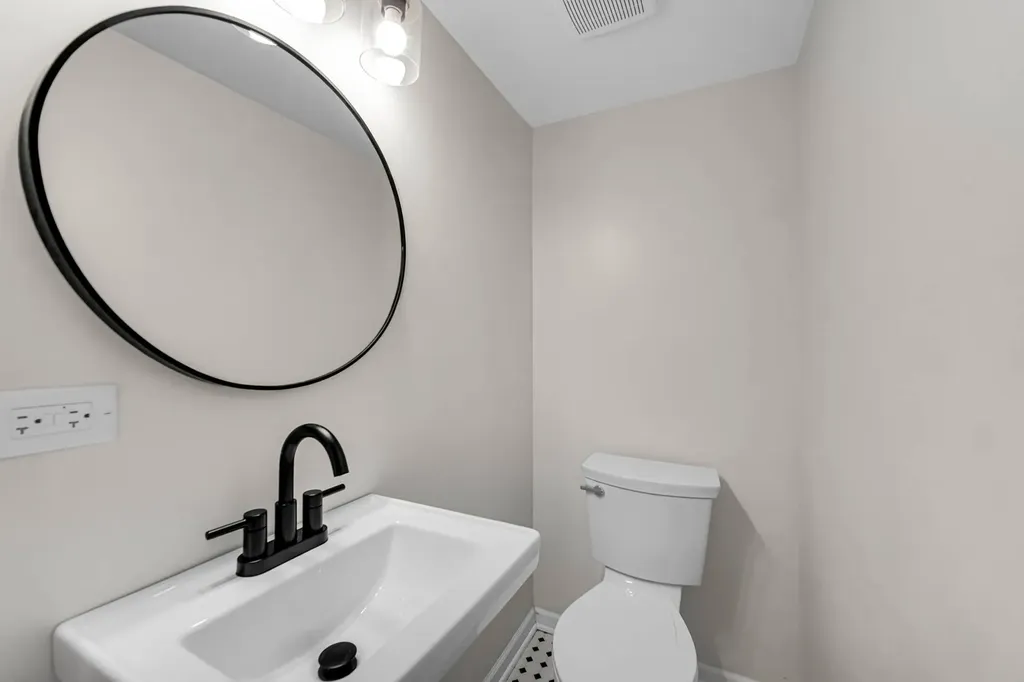 451 Yorkshire Square Bolingbrook IL 60440