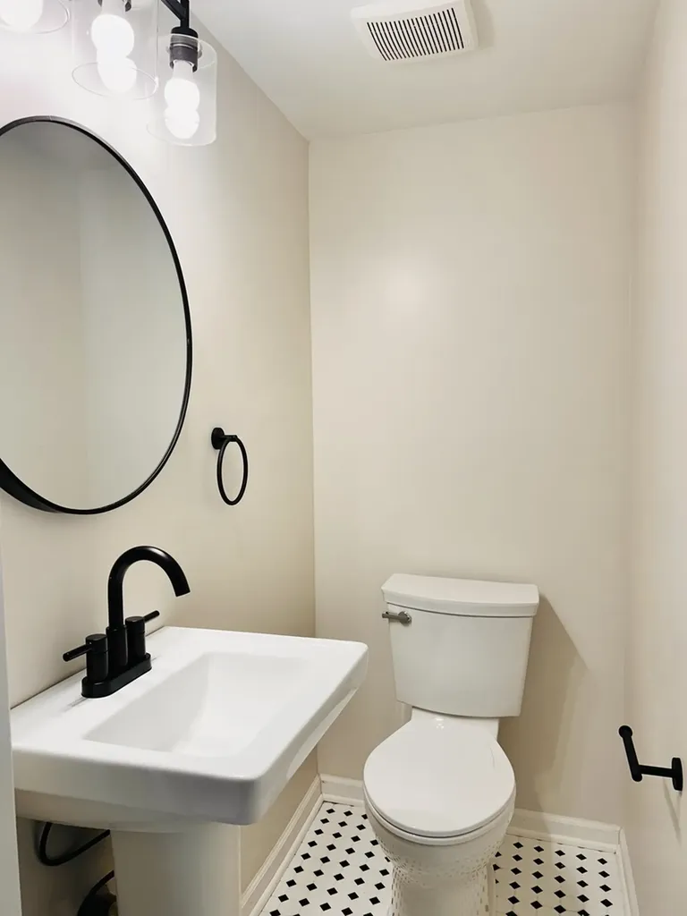 451 Yorkshire Square Bolingbrook IL 60440