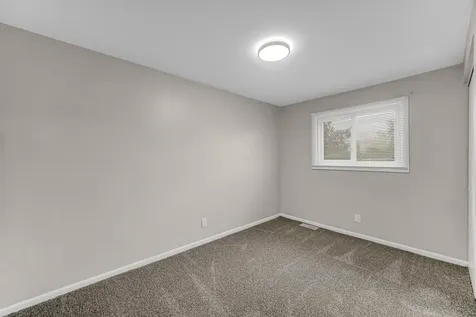 451 Yorkshire Square Bolingbrook IL 60440