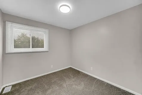 451 Yorkshire Square Bolingbrook IL 60440