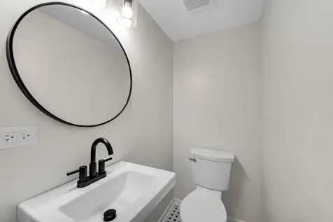 451 Yorkshire Square Bolingbrook IL 60440