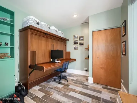 1649 West Ontario Street Chicago IL 60622