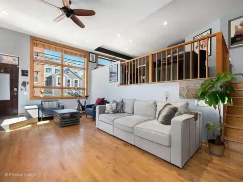 1649 West Ontario Street Chicago IL 60622