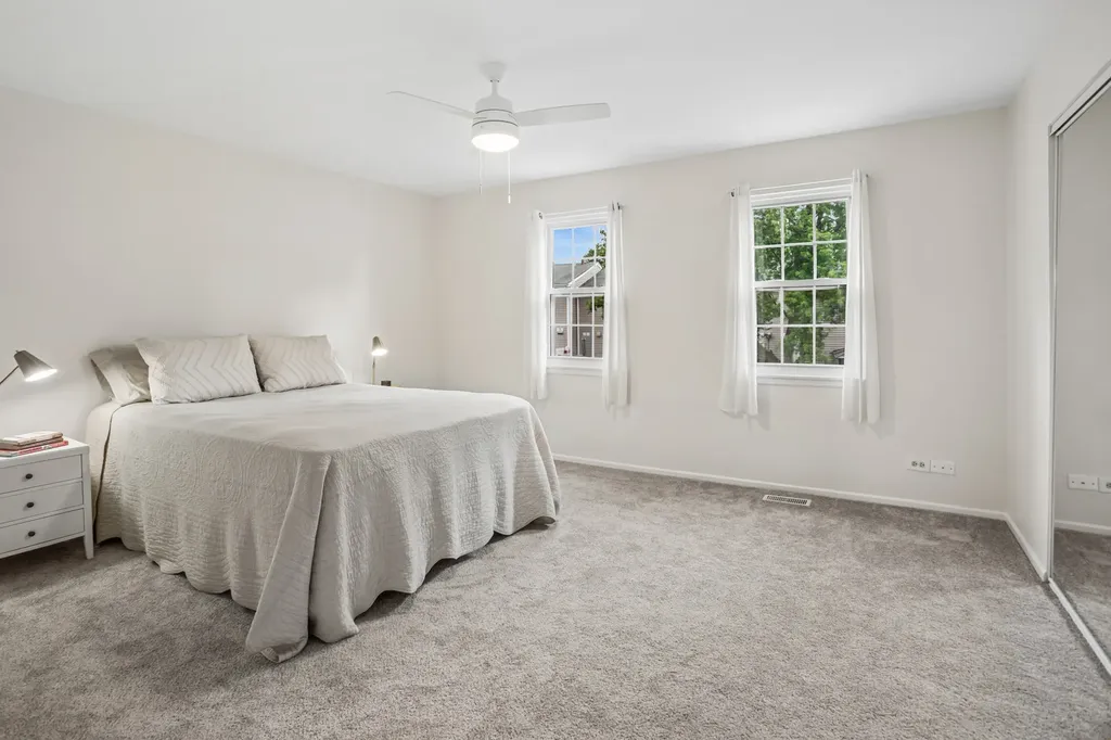 407 Chelsea Cove Roselle IL 60172