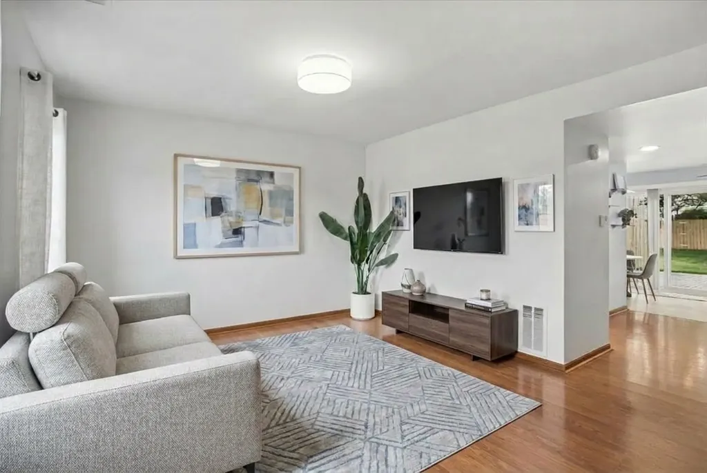 407 Chelsea Cove Roselle IL 60172