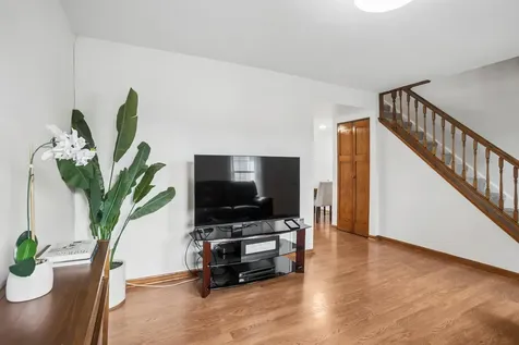 407 Chelsea Cove Roselle IL 60172