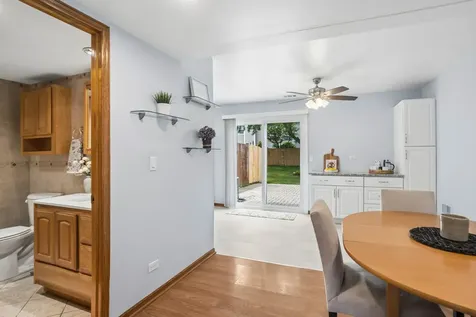 407 Chelsea Cove Roselle IL 60172