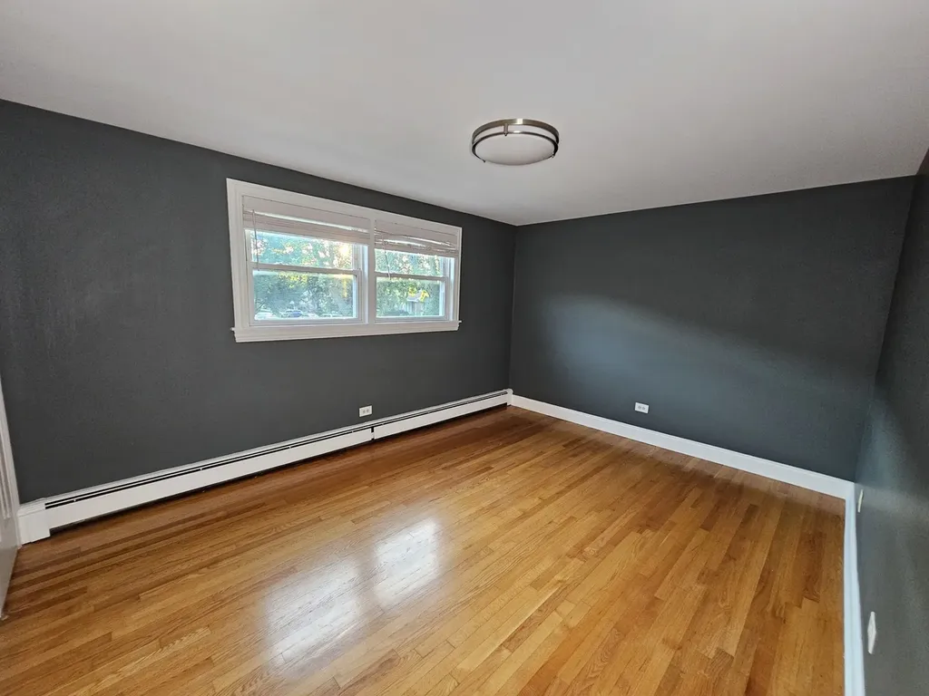 6925 West 64th Place Chicago IL 60638