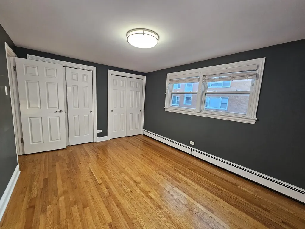 6925 West 64th Place Chicago IL 60638