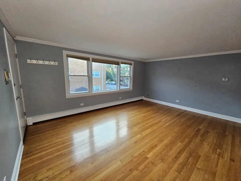 6925 West 64th Place Chicago IL 60638