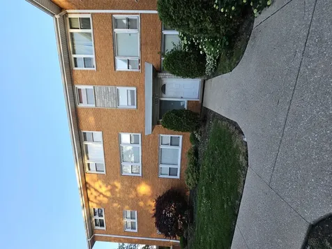 6925 West 64th Place Chicago IL 60638