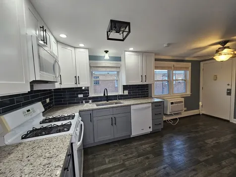 6925 West 64th Place Chicago IL 60638