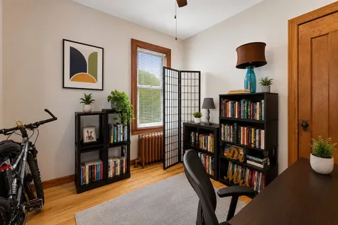 4988 North Elston Avenue Chicago IL 60630