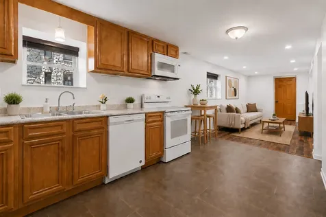 4988 North Elston Avenue Chicago IL 60630