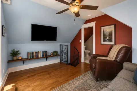 4988 North Elston Avenue Chicago IL 60630