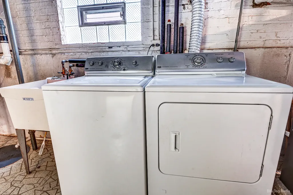 3846 West 84th Place Chicago IL 60652