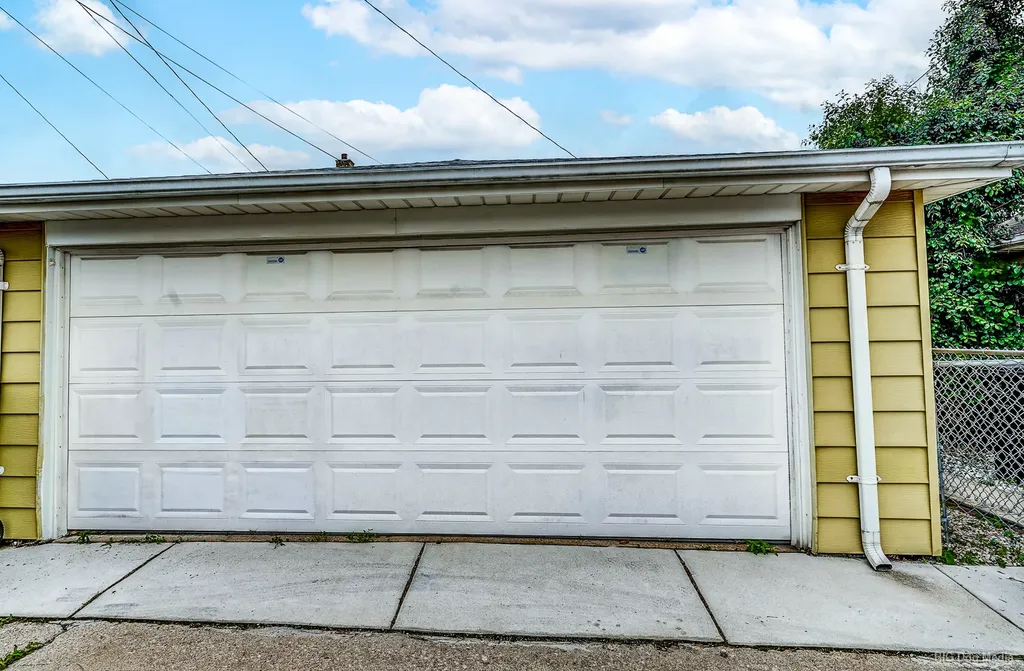 3846 West 84th Place Chicago IL 60652
