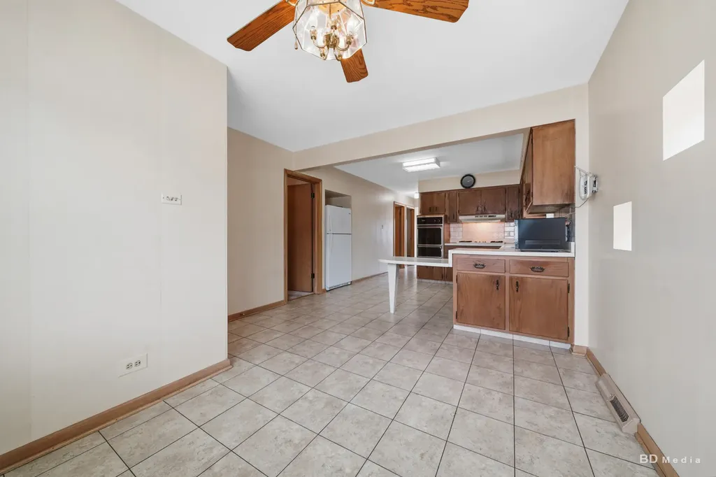 3846 West 84th Place Chicago IL 60652