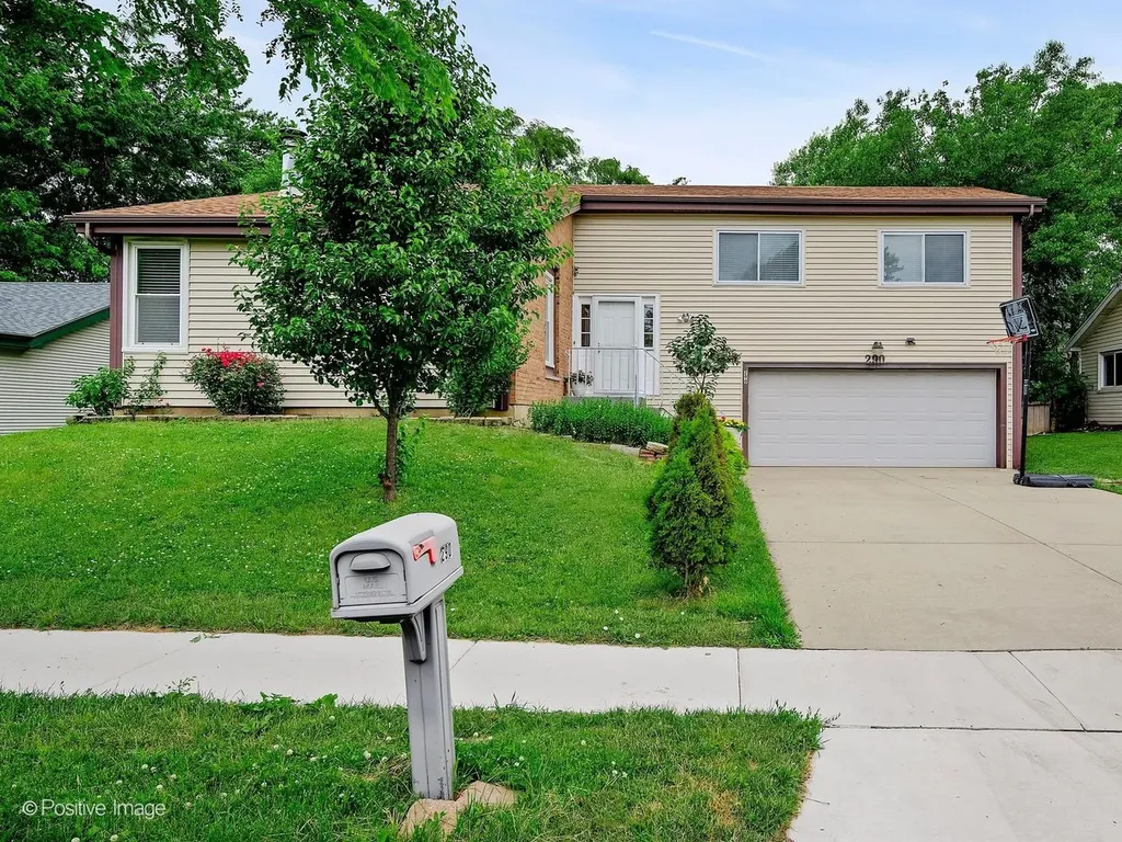 290 Loveland Drive Glendale Heights IL 60139