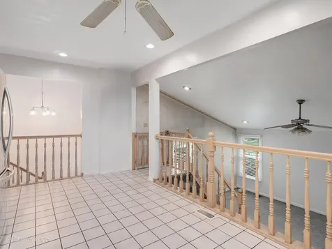 290 Loveland Drive Glendale Heights IL 60139