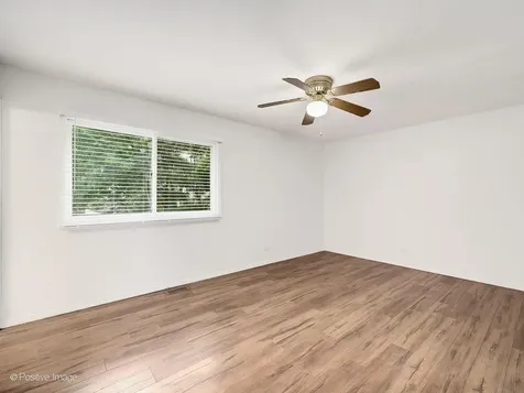 290 Loveland Drive Glendale Heights IL 60139