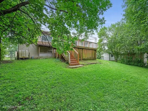 290 Loveland Drive Glendale Heights IL 60139