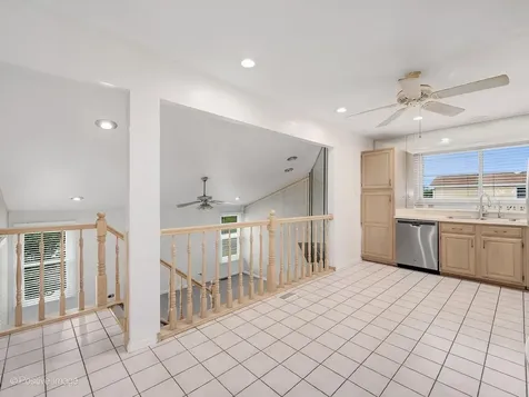 290 Loveland Drive Glendale Heights IL 60139
