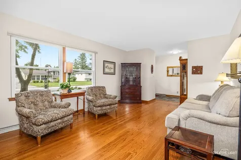 441 Tupelo Avenue Naperville IL 60540