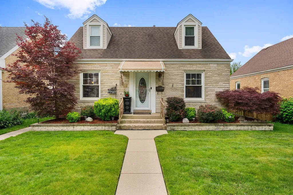 7727 West Berwyn Avenue Chicago IL 60656