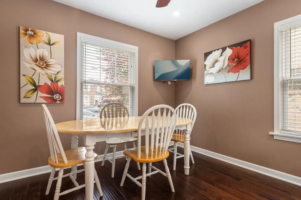 7727 West Berwyn Avenue Chicago IL 60656