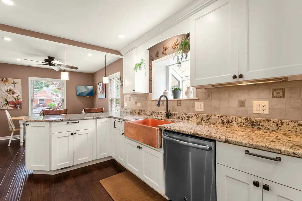 7727 West Berwyn Avenue Chicago IL 60656